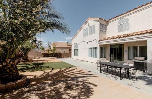 North Las Vegas House | Rose Canyon- 5 Bedroom Home in Las Vegas