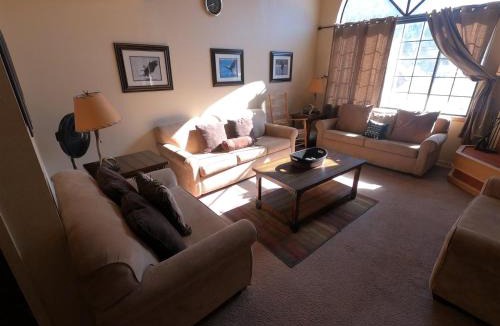 June Lake House | Rr-edgewater13