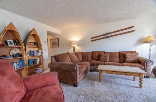 June Lake Apartment | Rr-interlaken 25