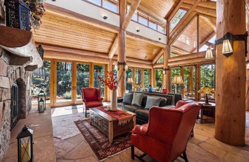 Baldy Mountain House | Rubywood, Hot Tub, Best Views on Baldy Mountain, Close to Shuttle