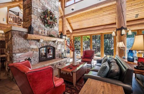Baldy Mountain House | Rubywood, Hot Tub, Best Views on Baldy Mountain, Close to Shuttle