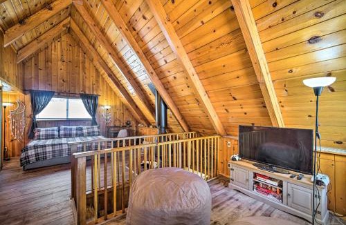 Running Springs House | Running Springs Cabin w/Large Deck + View!