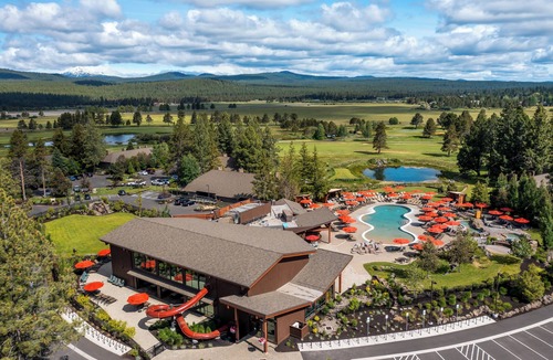 Tennis Village Condo | Rustic Condo with Access to Exclusive Golf