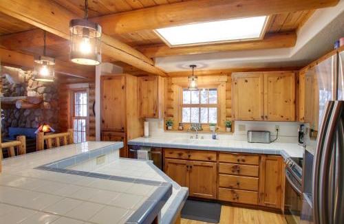 Coeur d'Alene House | Rustic Gotham Bay Cabin on Lake Coeur d'Alene