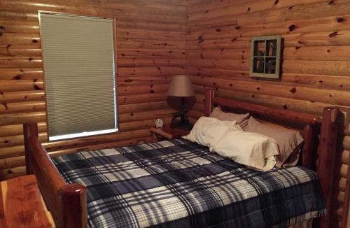 Germfask House | Rustic Log Cabin on the Upper Peninsula in Blaney Park, Michigan