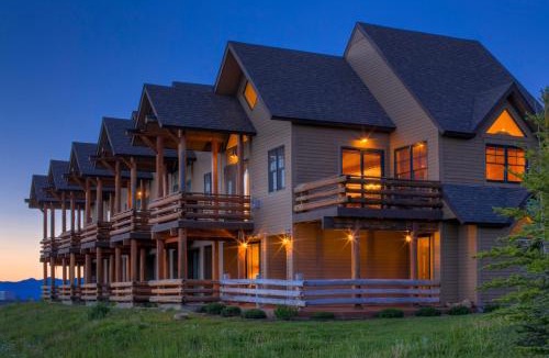 Saddle Ridge House | Saddle Ridge Townhome I-5