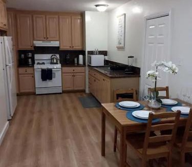 Rialto House | "Sage-3" Beautiful, comfortable 3 bedroom home in Rialto with AC and laundry