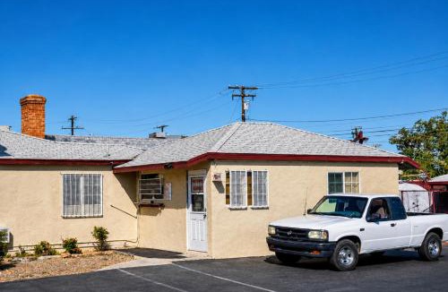 Lancaster Hotel | Sai Park Motel