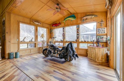 Salmon House | Salmon Vacation Rental w/On-Site River Access!