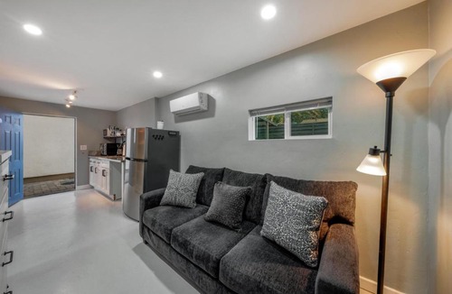 Sam Hughes House | Sam Hughes, Casita, 1 BD 1 BA, Shared Yard
