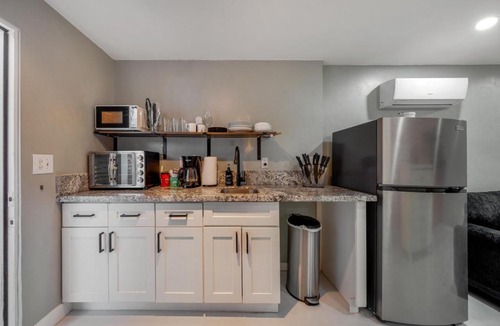 Sam Hughes House | Sam Hughes, Casita, 1 BD 1 BA, Shared Yard