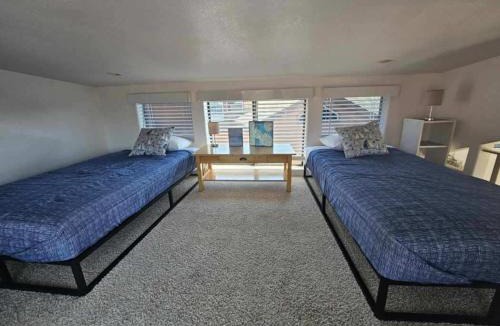 Smith River House | Sand Castle - Ocean Cabin 25 W Private Jacuzzi