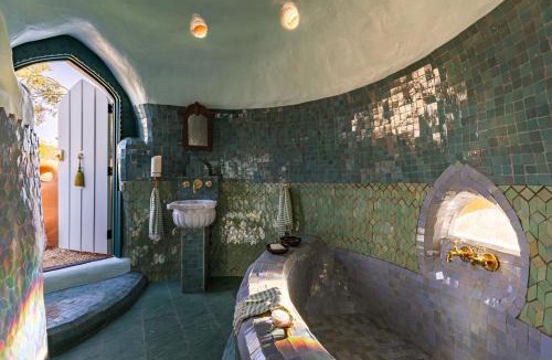Panorama Heights House | Sandora Domes - Architectural Retreat Near National Park