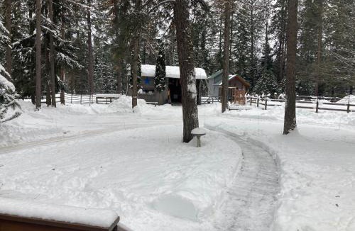 Sandpoint House | Sandpoint mountain retreat-Guest suite in large house