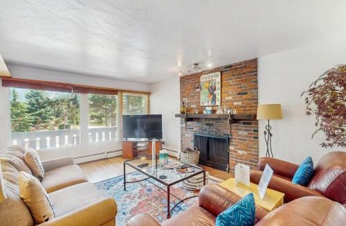 Vail Apartment | Sandstone Retreat