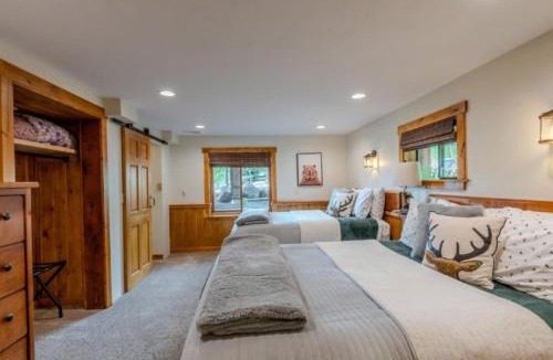Island Park House | Sanora Lodge - Game Loft, Fire Pit, Yellowstone