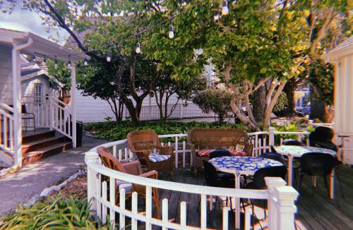 Beach Hill - Beach Flats Hostel | Santa Cruz Hostel
