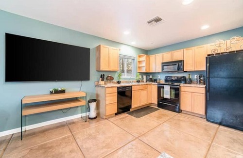 Campus Farm House | Santa Rita GH (Mike Morgan)