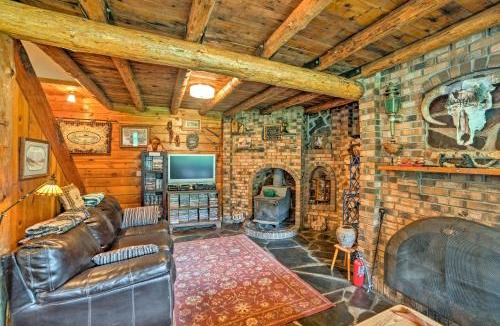 Wise River House | 'Sasquatch Inn' Retreat Near Fishing & Hunting!