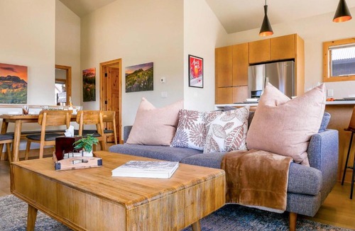 Crested Butte House | Scandinavian Condo w Mountain Views & Free Parking