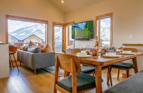 Crested Butte House | Scandinavian Condo w Mountain Views & Free Parking