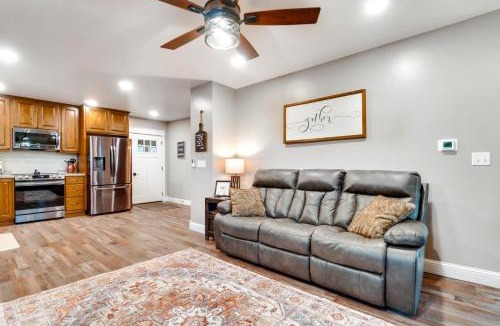 Yankton House | Scenic Yankton Retreat w/Fire Pit: 1 Mi to Lake!
