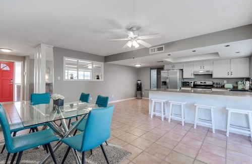 Norma Estates House | Scottsdale Oasis Dog-Friendly, Pool, Grill
