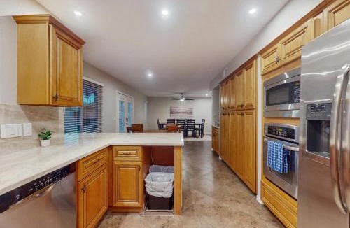 Paradise Valley Village House | Scottsdale Poolside Hideaway