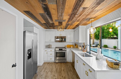 Pima Meadows House | Scottsdale Retreat-Sun Soaked Pool+Golf+Cozy Nights
