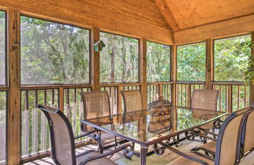 Branson West House | Screened Deck: Cozy Branson West Cabin!
