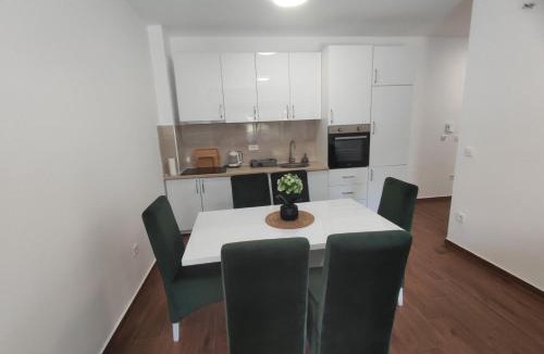 Dobra Voda Apartment | SD LUX APARTMENTS