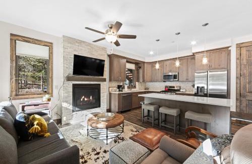 Lakeside Village Apartment | Seasons at Keystone #1886