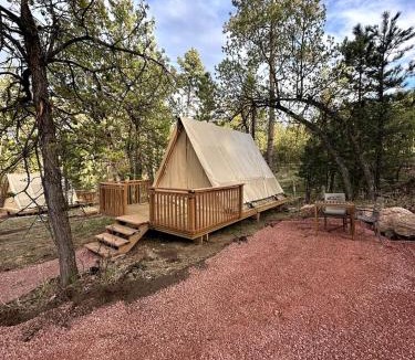 Hermosa Ski Chalet | Secluded A-Frame Glamping Getaway near the Black Hills, Hermosa, South Dakota