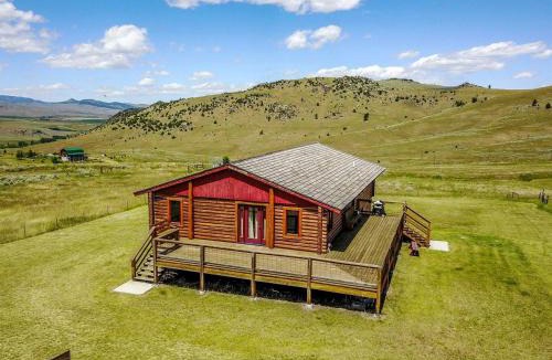 Harrison House | Secluded Cabin Rental for a Peaceful Vacation in Montana