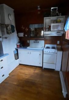 Marsland House | Secluded Cottage on East Ash Creek near Fort Robinson State Park, Nebraska