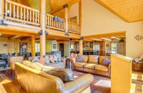 Eldorado House | Secluded Iowa Home Near Hiking & Fishing!