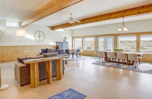 Golden Valley County House | Secluded Montana Getaway w/Fire Pit & Views!