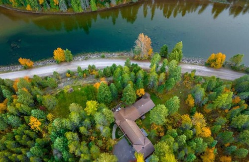 Whitefish House | Secluded River View Hideaway