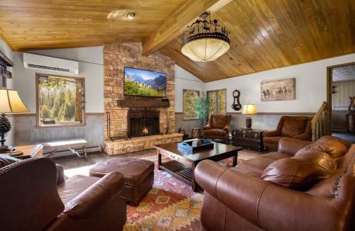 Whitefish House | Secluded River View Hideaway