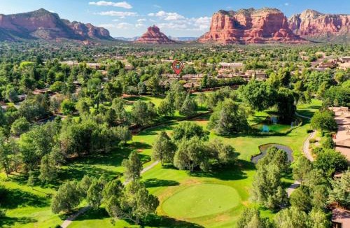 Oak Creek House | Sedona Airbnb - Sedona Golf, Pool and Hot tub by Bell Rock-Views