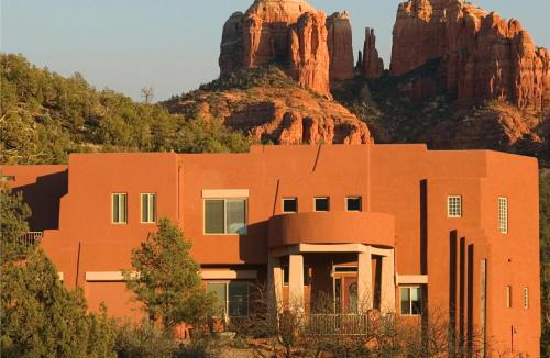 West Sedona Bed & Breakfast | Sedona Cathedral Hideaway LLC