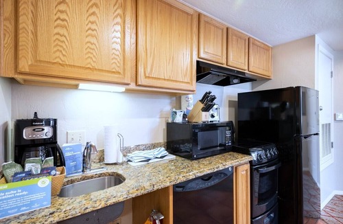 West Sedona Condo | Sedona | Couples Canyon Stay | Pool + Hot Tub