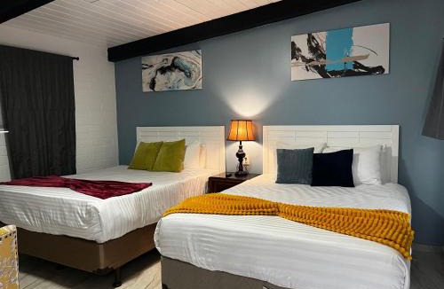 Three Rivers Hotel | Sequoia Village