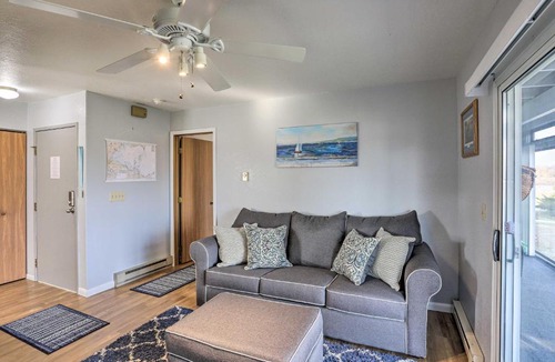 Oak Harbor House | Serene Abode on Lake Erie ~ 9 Miles to Oak Harbor