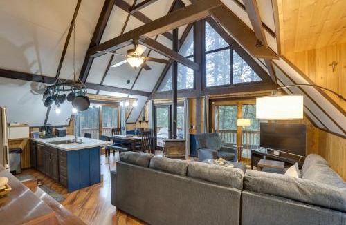 Rapid City House | Serene Black Hills Forest Cabin w/Wraparound Deck
