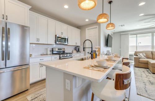 Maricopa House | Serene Outdoor Space: Group Getaway in Maricopa!