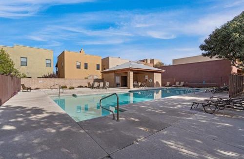 Tucson House | Serene Retreat with Pool & Spa 3 Bed 3 Bath