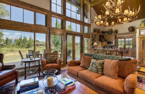 Jackson House | Serenity in the Valley