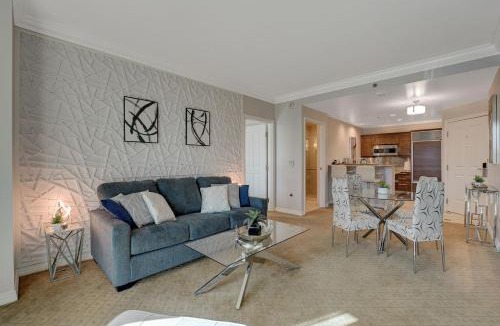 Las Vegas Apartment | Serenity Suite in famous Las Vegas City