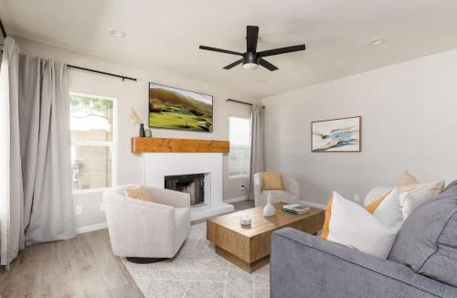 Paradise Valley Village House | Sereno - Sparkling Pool - Near Scottsdale Quarter